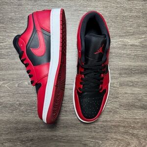 Nike Air Jordan 1 Low Reverse Bred Size 12 Men's